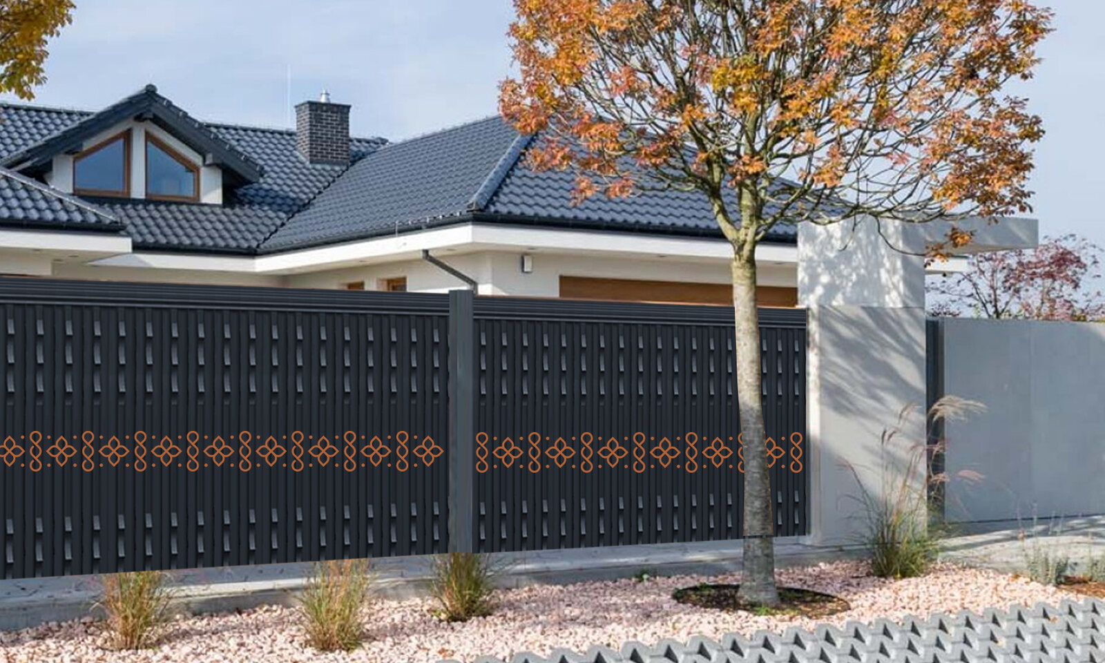 Custom fencing with brand pattern